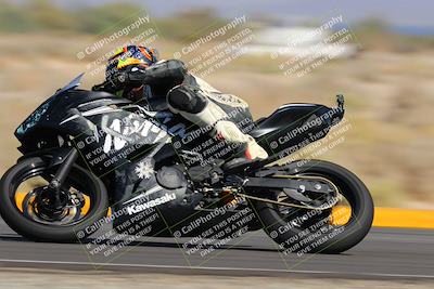 media/Oct-08-2022-SoCal Trackdays (Sat) [[1fc3beec89]]/Turn 16 (125pm)/